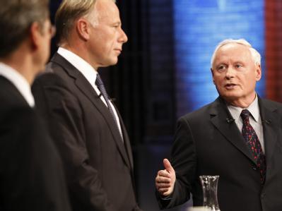 Der TV-Dreikampf: (l-r) Guido Westerwelle (FDP), Jürgen Trittin (Grüne) und Oskar Lafontaine (Die Linke). TV-Dreikampf