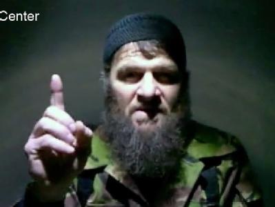Der Terrorist Doku Umarow auf einem Screenshot aus einer Video-Botschaft. Foto: INTELCENTER Doku Umarow