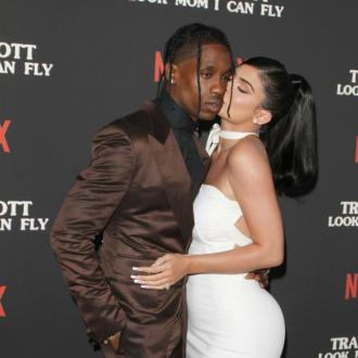 Gibt es für die beiden jungen Eltern noch Hoffnung in Sachen Liebe? Offenbar ist noch nicht alles aus und vorbei. Kylie und Travis