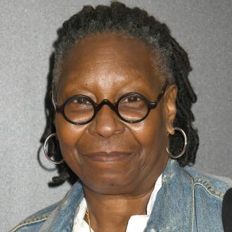 Die 'The View'-Moderatorin leidet unter schlechten Augen. Deshalb setzt sie sich nicht mehr hinters Steuer. Whoopi Goldberg