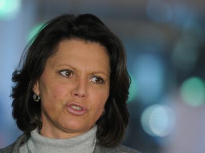 Bisher nur Vorsorge: Damit keine radioaktiv belasteten Waren nach Deutschland kommen, gibt es jetzt strengere Kontrollen von japanischen Lebensmitteln. Verbraucherministerin Ilse Aigner