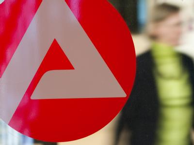 Experten befürchten, das Sparpaket bedrohe das deutsche Jobwunder. Arbeitsagentur