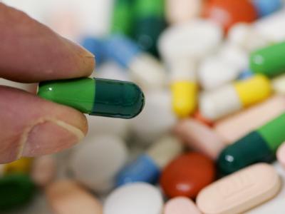Deutschland ist eines der wenigen EU-Länder, das noch den vollen Mehrwertsteuersatz für Medikamente erhebt. Tabletten