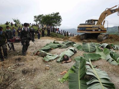 Nach dem grausamen Massaker auf den Philippinen sind weitere Leichen entdeckt worden. Massaker auf den Philippinen