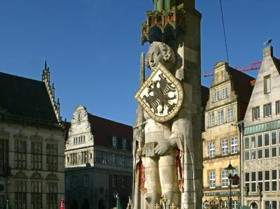Die Stadt Bremen ist besonders vom Einbruch bei der Gewerbesteuer betroffen. Bremer Roland