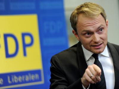Auch bei einer Niederlage seiner Partei will Christian Lindner Landeschef in NRW bleiben. Foto: Caroline Seidel/Archiv FDP-Spitzenkandidat Christian Lindner