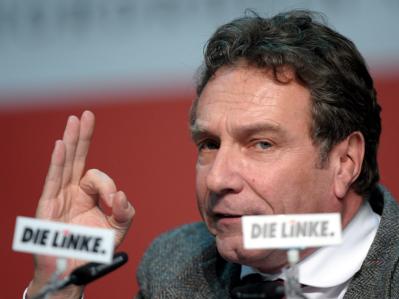 Der designierte Linken-Vorsitzende Klaus Ernst hat die SPD aufgefordert, auf die Linkspartei zuzugehen. Klaus Ernst