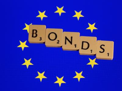 Kanzlerin Merkel lehnt zur Lösung der Schuldenkrise im Euro-Raum Gemeinschaftsanleihen, die umstrittenen Eurobonds, strikt ab. Symbolfoto: Jens Büttner Eurobonds