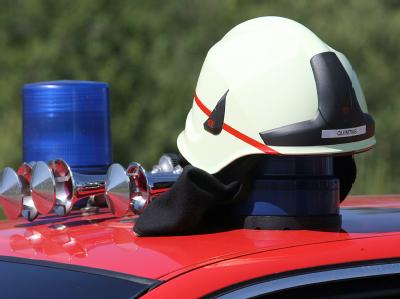 Die Feuerwehr traf nach dem Brandalarm wenig später ein, doch für den 81-jährigen Patienten kam jede Hilfe zu spät. Foto: Patrick Seeger/Symbolbild Feuerwehr