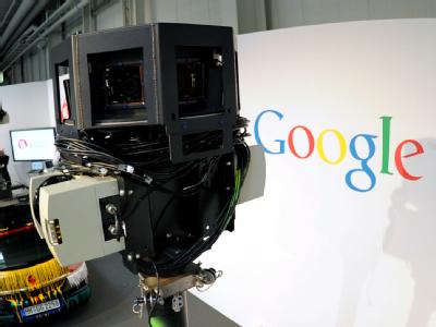 Die Kamera eines Fahrzeugs des Google-Projekts Street View. Google Street View