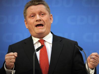 CDU-Generalsekretär Hermann Gröhe erklärte, «dass es so wie in den letzten Wochen nicht weitergehen kann.» Hermann Gröhe