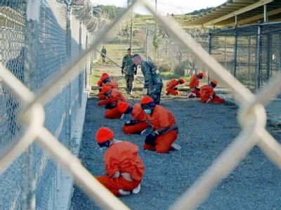 Spanien hat sich bereiterklärt, insgesamt fünf Häftlinge aus dem US-Lager auf Kuba aufzunehmen. (Archivbild) Gefangenenlager in Guantanamo