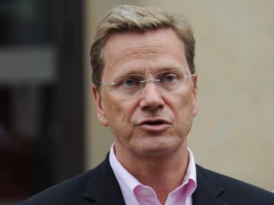 In der Hauptstadt Washington will sich Westerwelle am Abend mit IWF-Chefin Christine Lagarde treffen. Foto: Hannibal Außenminister Westerwelle
