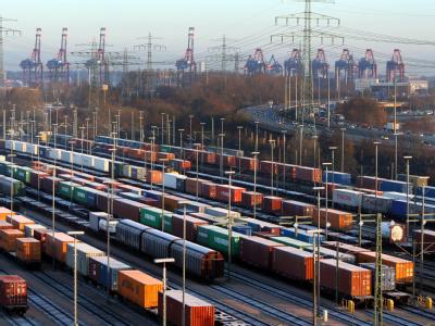 Angeblich sollen viele Güterwaggons der Belastung nicht gewachsen sein und mit schadhaften Achsen unterwegs sein. Güterwaggons