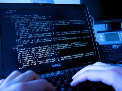 Hacker haben für Stunden die Websites von FBI und Justizministerium lahmgelegt. Foto: Oliver Berg/Archiv Hacker-Alarm