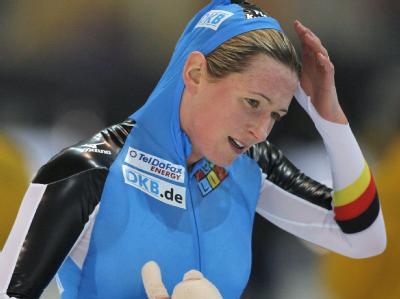 Die fünfmalige Eisschnelllauf-Olympiasiegerin Claudia Pechstein ist wegen Blutdopings gesperrt worden. Claudia Pechstein