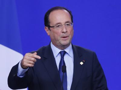 Präsident Francois Hollande: Die neue französische Regierung steht bereits kurz nach Amtsantritt unter heftigem Spardruck. Foto: Olivier Hoslet/ Archiv Präsident Francois Hollande