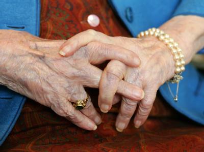 Ein fünftel der Deutschen ist älter als 65 Jahre. Deutsche werden immer älter