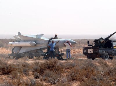 Eine libysche Scud-Rakete - hier in der Hand von Gaddafi-Gegnern (Archivfoto). Libysche Scud-Rakete