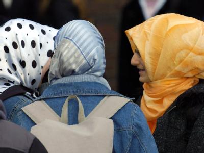 Die Innenminister wollen bei ihrer Konferenz in Bremen das Bleiberecht verlängern (Symbolbild). Migranten