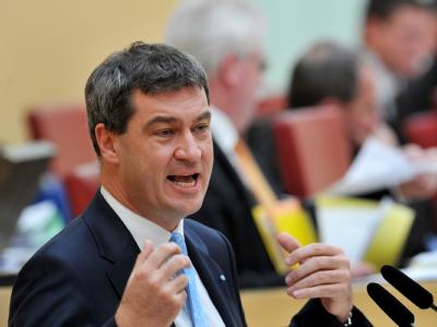 Griechenland sei wirtschaftlich am Ende und könne mit dem Euro keinen Neuanfang bewältigen, sagte Markus Söder (CSU). Foto: Frank Leonhardt/Archiv Bayerns Finanzminister Söder