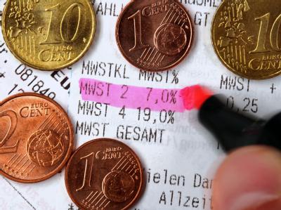 Der reguläre Mehrwertsteuersatz liegt derzeit bei 19, der ermäßigte Satz bei sieben Prozent. Inzwischen sind die vielen Ausnahmen kaum noch nachvollziehbar und oft widersprüchlich. (Symbolbild) Mehrwertsteuer