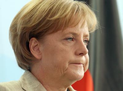 Kanzlerin Angela Merkel fällt in Teilen ihrer CDU in Ungnade, weil das Sparpaket der schwarz-gelben Koalition nicht sozial ausgewogen sei. Kanzlerin Angela Merkel