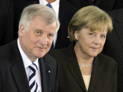 Unions-Spitzenrunde mit Kanzlerin Merkel und CSU-Chef Seehofer. Angela Merkel und Horst Seehofer