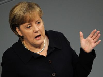 Merkel und Frankreichs Präsident Nicolas Sarkozy wollen in Paris ein Konzept für eine Reform der Währungsunion vorlegen. Foto: Tim Brakemeier Merkel