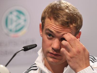 Die legendären Elfmeter-Duelle gegen England kennt Manuel Neuer nur aus dem Fernsehen Manuel Neuer