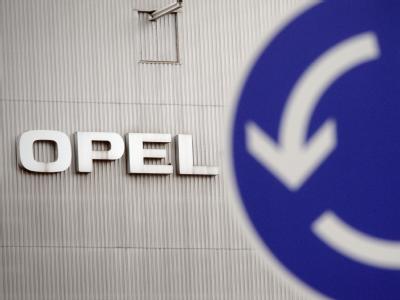 Die IG Metall kritisierte die Entscheidung von General Motors scharf. Opel wird doch nicht verkauft
