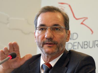 Brandenburg Regierungschef Platzeck hat sich vom PDS-Gegner zum Rot-Rot-Befürworter entwickelt. Matthias Platzeck