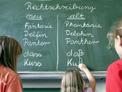 Die Rechtschreibreform wird auch 15 Jahre nach ihrer Einführung noch von einer deutlichen Mehrheit der Bundesbürger abgelehnt. Rechtschreibreform