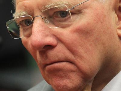 Will 2013 die Vorgaben der Schuldenbremse einhalten.: Bundesfinanzminister Wolfgang Schäuble (CDU). Foto: Olivier Hoslet/Archiv Schäuble