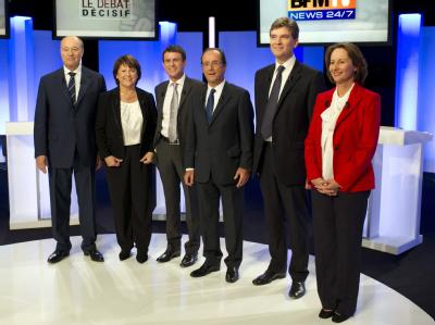 Stellen sich zur Wahl: Jean-Michel Baylet, Martine Aubry, Manuel Valls, Francois Hollande, Arnaud Montebourg and Segolene Royal (v.l.n.r.) Foto: Fred Dufour +++(c) dpa - Bildfunk+++ Kandidaten der Sozialisten