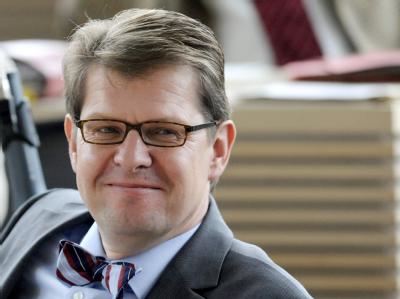 Ralf Stegner zieht als SPD-Spitzenkandidat in die schleswig-holsteinische Landtagswahl. Ralf Stegner