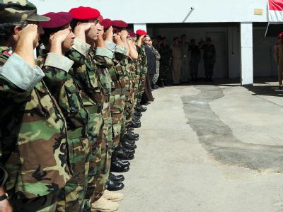 Bei den Beratungen des syrischen Nationalrats in Tunis geht es auch um die Frage, welche Rolle die Deserteure spielen sollen, die sich in den vergangenen Monaten auf die Seite der Protestbewegung geschlagen haben. Foto: Syrian Arab News Agency/ Archiv Soldaten in Syrien