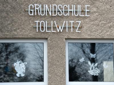 Das Baby war in der Nähe der Grundschule abgelegt worden. Foto: Peter Endig/Archiv Grundschule Tollwitz
