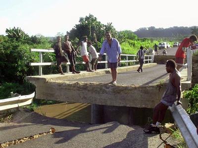 Der Inselstaat Vanuatu wird immer wieder von schweren Erdbeben erschüttert. (Foto vom 3.1.2002) Pazifikstaat Vanuatu