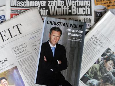 Der Unternehmer Carsten Maschmeyer hatte 2008 eine Anzeigen-Kampagne für das Interview-Buch bezahlt, in dem der heutige Bundespräsident Christian Wulff sein privates und politisches Leben beschreibt. Foto: Holger Hollemann Wulff-Buch 'Besser die Wahrheit'