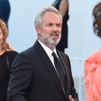 Sam Mendes kann es ''nicht erwarten'', den neuen James Bond-Film zu sehen. Sam Mendes