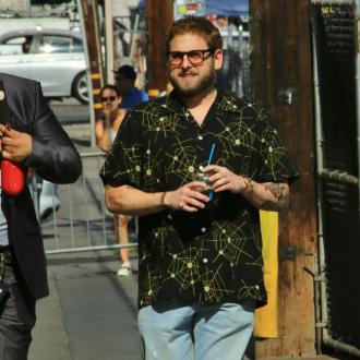 Der Darsteller soll während seiner Selbstisolation an Drehbüchern für neue Filme schreiben. Der Schauspieler nahm sich vor, kreativ und produktiv zu bleiben. Jonah Hill