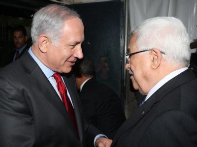 Israels Ministerpräsident Benjamin Netanjahu (l) und Palästinenserpräsident Mahmud Abbas. Netanjahu und Abbas