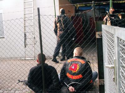 Der Präsident des Rocklerclubs Bandidos del Este in Hennigsdorf ist ein ehemaliger Polizist. Foto: Nestor Bachmann Razzia in Hennigsdorf