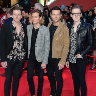 Die Band ist noch nicht dazu gekommen, an weiteren neuen Songs zu arbeiten. Es muss die richtige Zeit kommen, heißt es. McFly