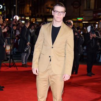Der 'Midsommar'-Star musste gar nicht lange überlegen, was er mit seinem Filmpreis machen sollte. Will Poulter