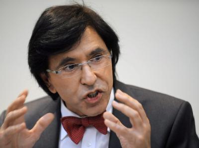Mit der Ernennung Elio Di Rupos zum Premierminister hat Belgien endlich wieder einen richtigen Regierungschef - rekordverdächtige 18 Monate nach der Wahl. Foto: Benoit Doppagne/Archiv Elio Di Rupo