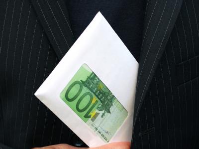 Wie viel darf ein Banker verdienen? Boni