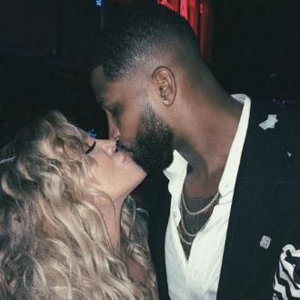Das blonde Model und ihr Basketballspieler erwarten aktuell ihr erstes Kind. Doch da nicht sicher war, ob Khloé schwanger werden kann, dachte sie an andere Optionen. Khloé Kardashian und Tristan Thompson