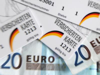 Die Krankenkassen verzeichnen ein dickes Plus. Baldige Beitragssenkungen haben die Versicherten aber nicht zu erwarten. Krankenkassen